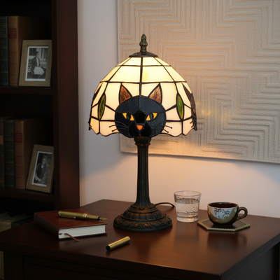 Lampe de table rétro baroque avec chat noir